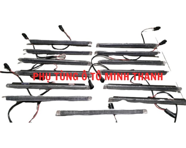 Đèn bước chân phi cơ